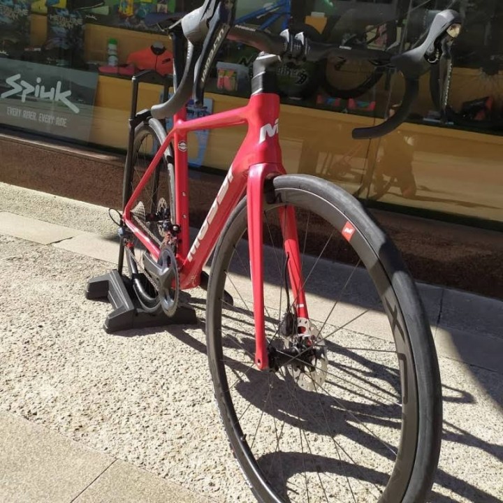 Bicicleta de carretera Massi Team Race/Ultegra Disc X-Comp