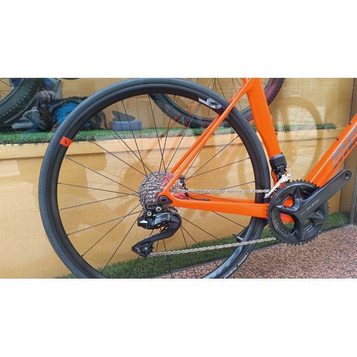 Bicicleta de carretera Mendiz F9 105 Di2 12v